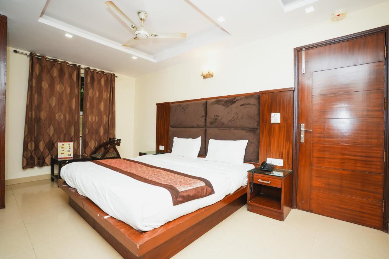 Hotel High 5 Land Delhi  Buitenkant foto